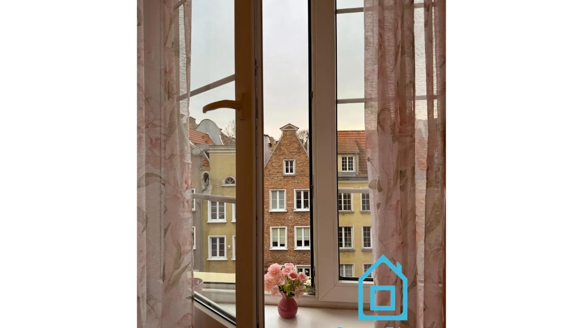 Rose Room Old Town Gdansk 0*,